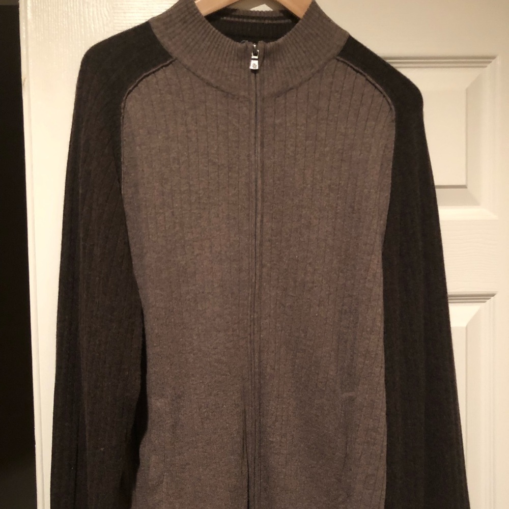 Men’s Tommy Bahama zip up sweater